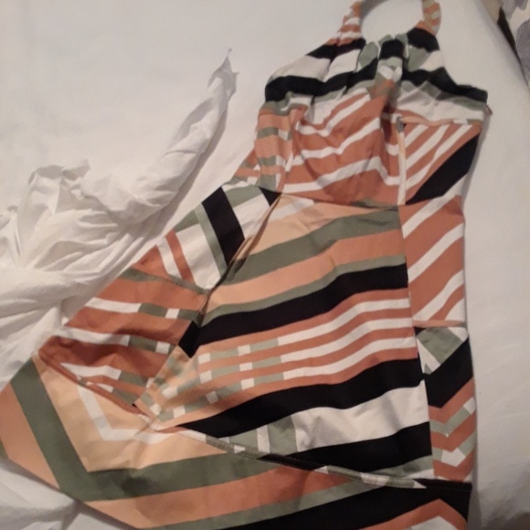 Jessica Simpson Dresses & Skirts - Jessica Simpson dress size 8 lightly worn